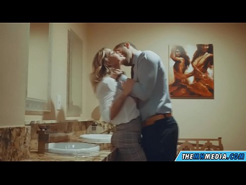 ❤️ As in busty blonde jo ferliedt yn in iepenbier toilet ❤❌ Porno vk by porno fy.filmexxx18.ru ❌️